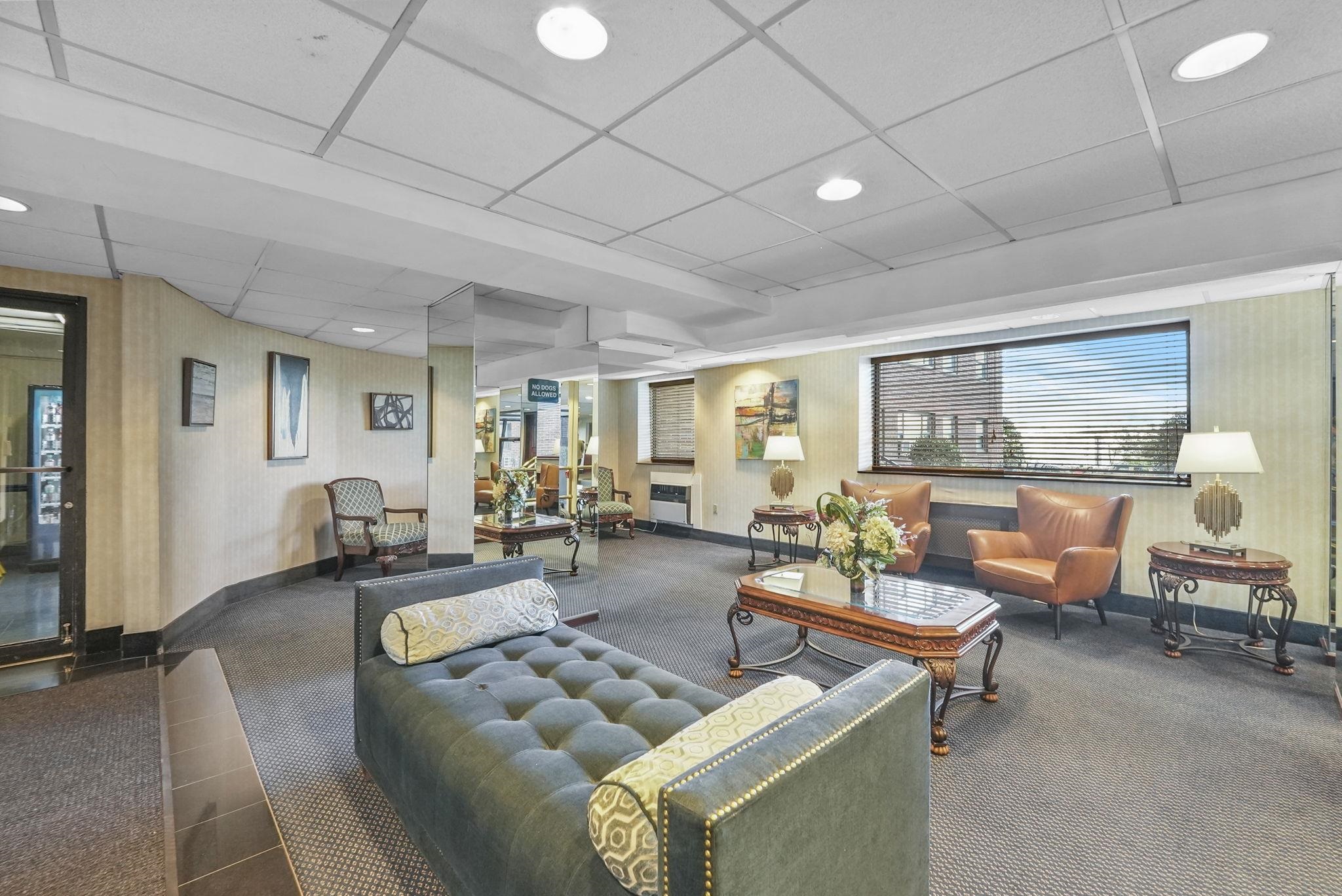 6515 BLVD EAST Unit: 10E