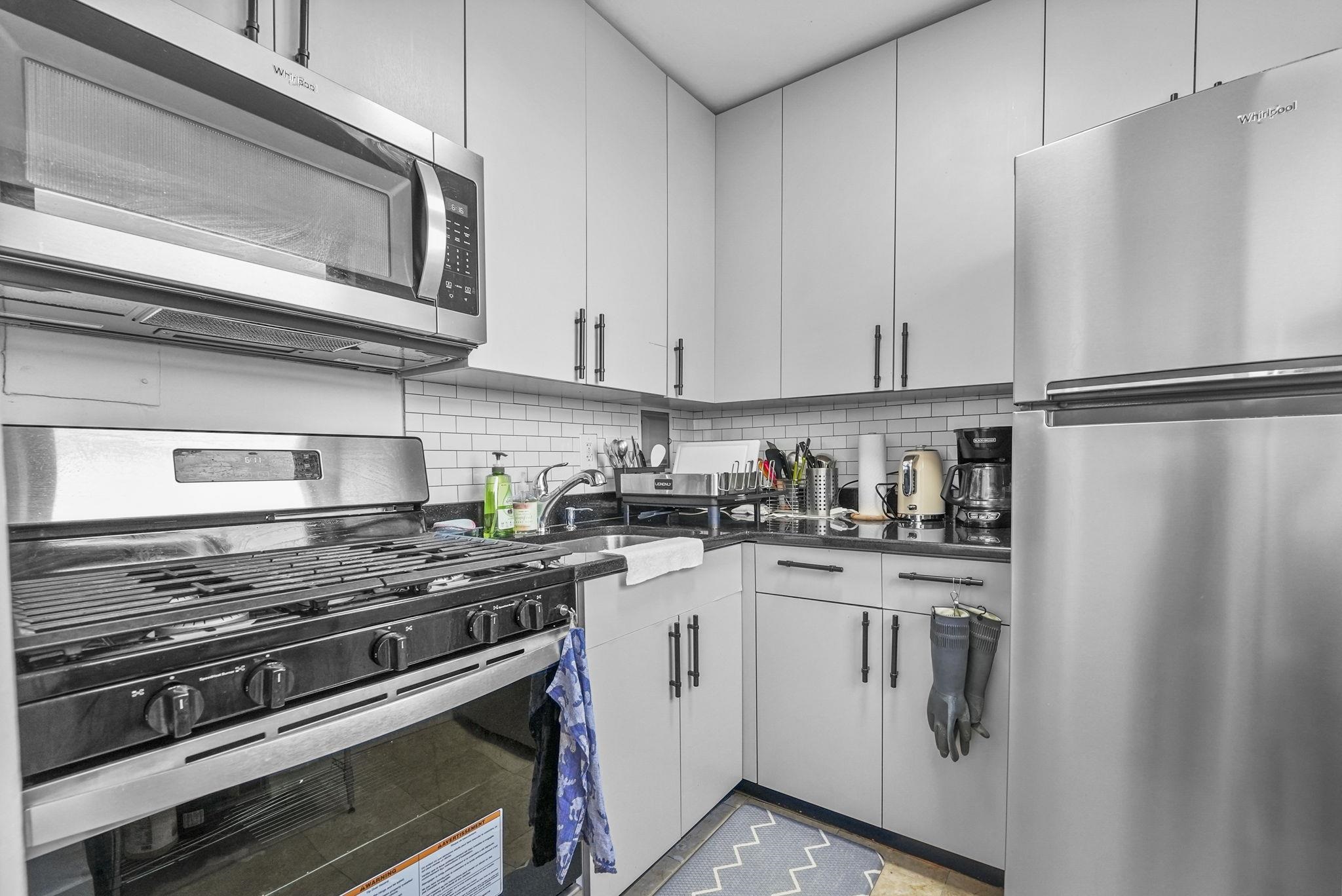 6515 BLVD EAST Unit: 10E