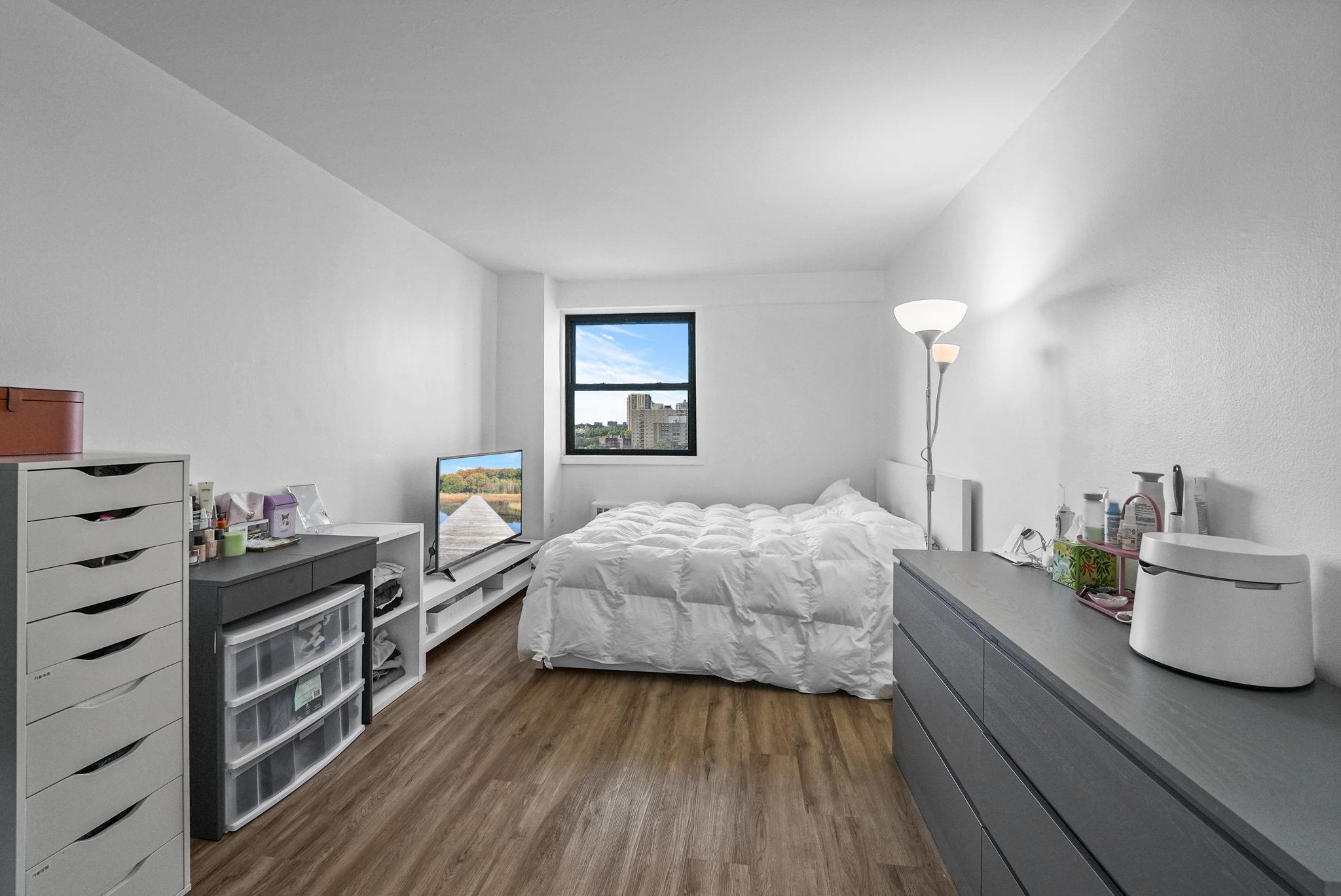 6515 BLVD EAST Unit: 10E