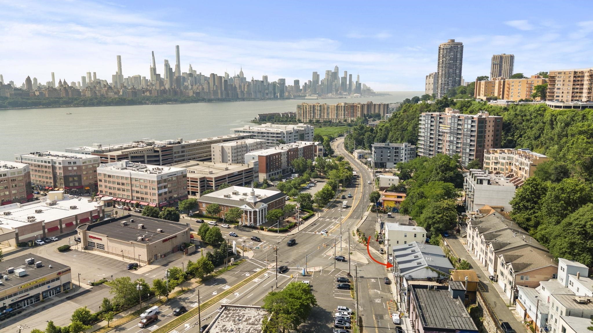 8917 RIVER RD Unit: 1