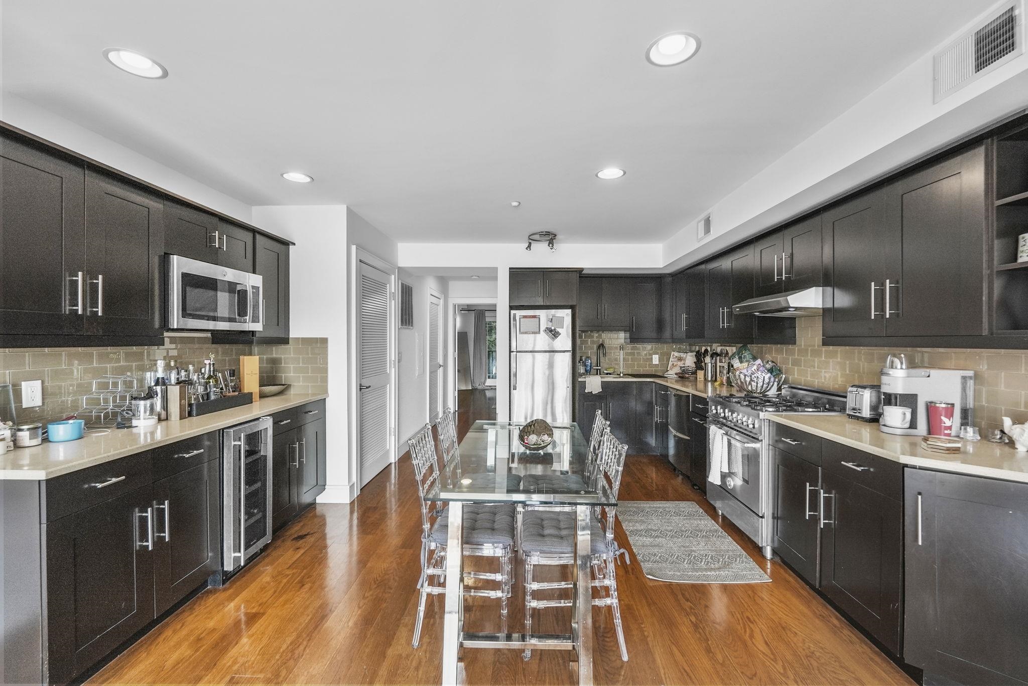 8917 RIVER RD Unit: 1