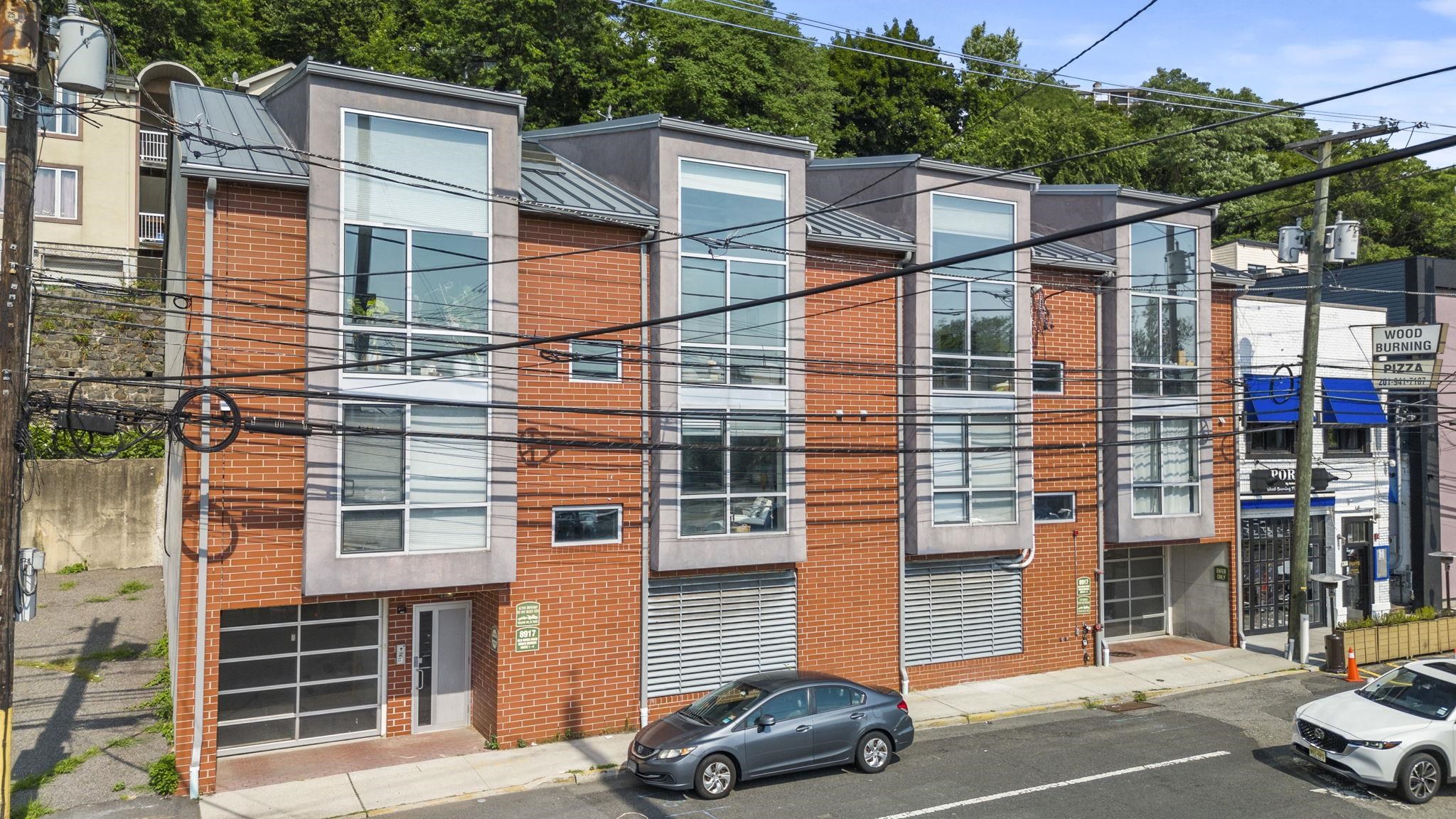 8917 RIVER RD Unit: 1