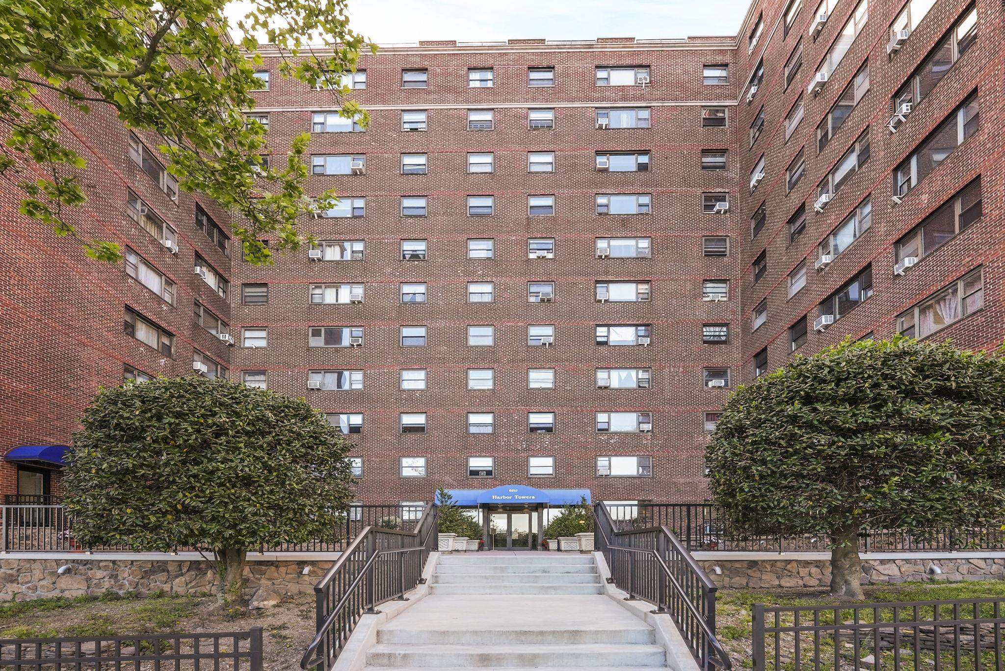 6515 KENNEDY BLVD Unit: 10E