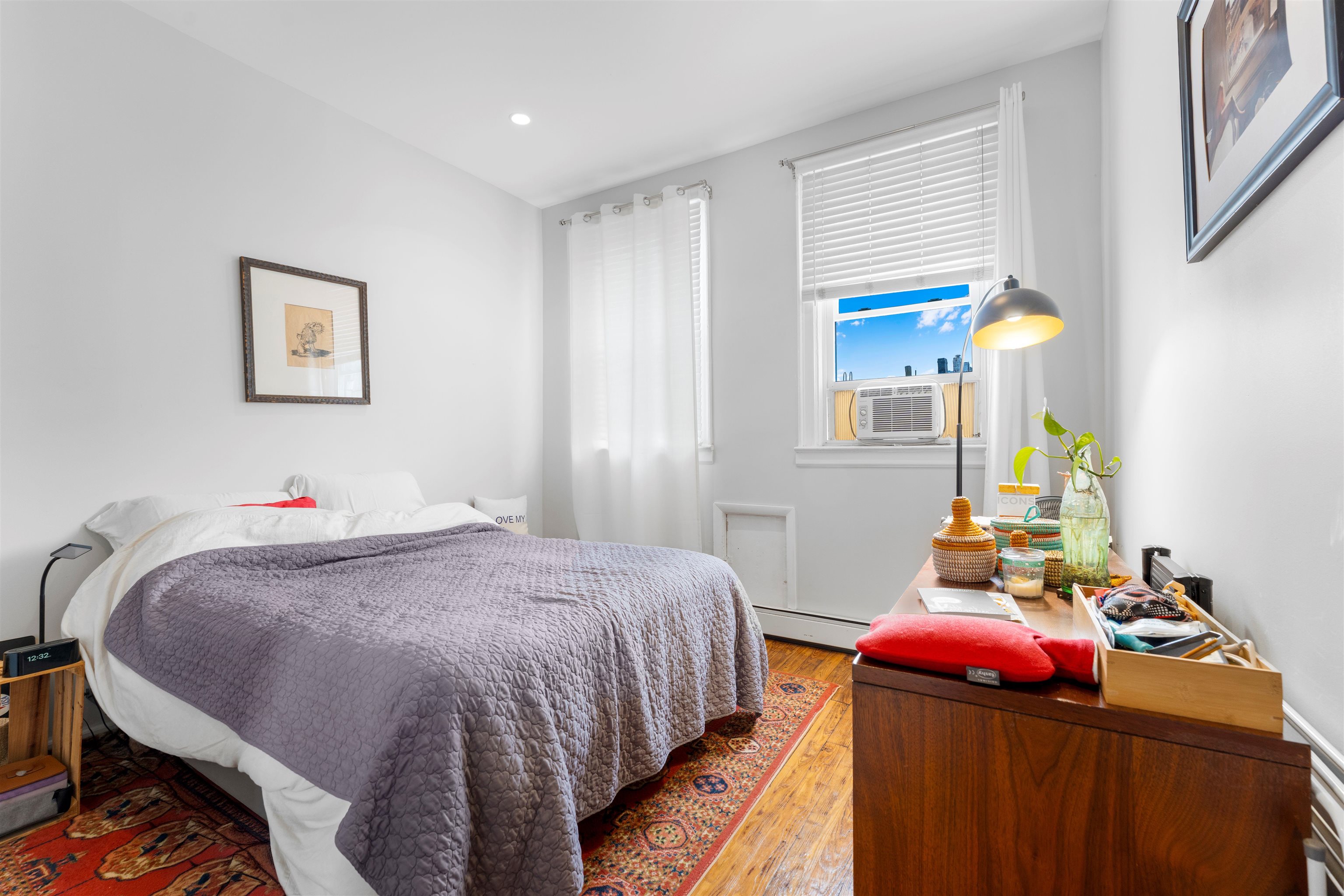 325.5 4TH ST Unit: 2