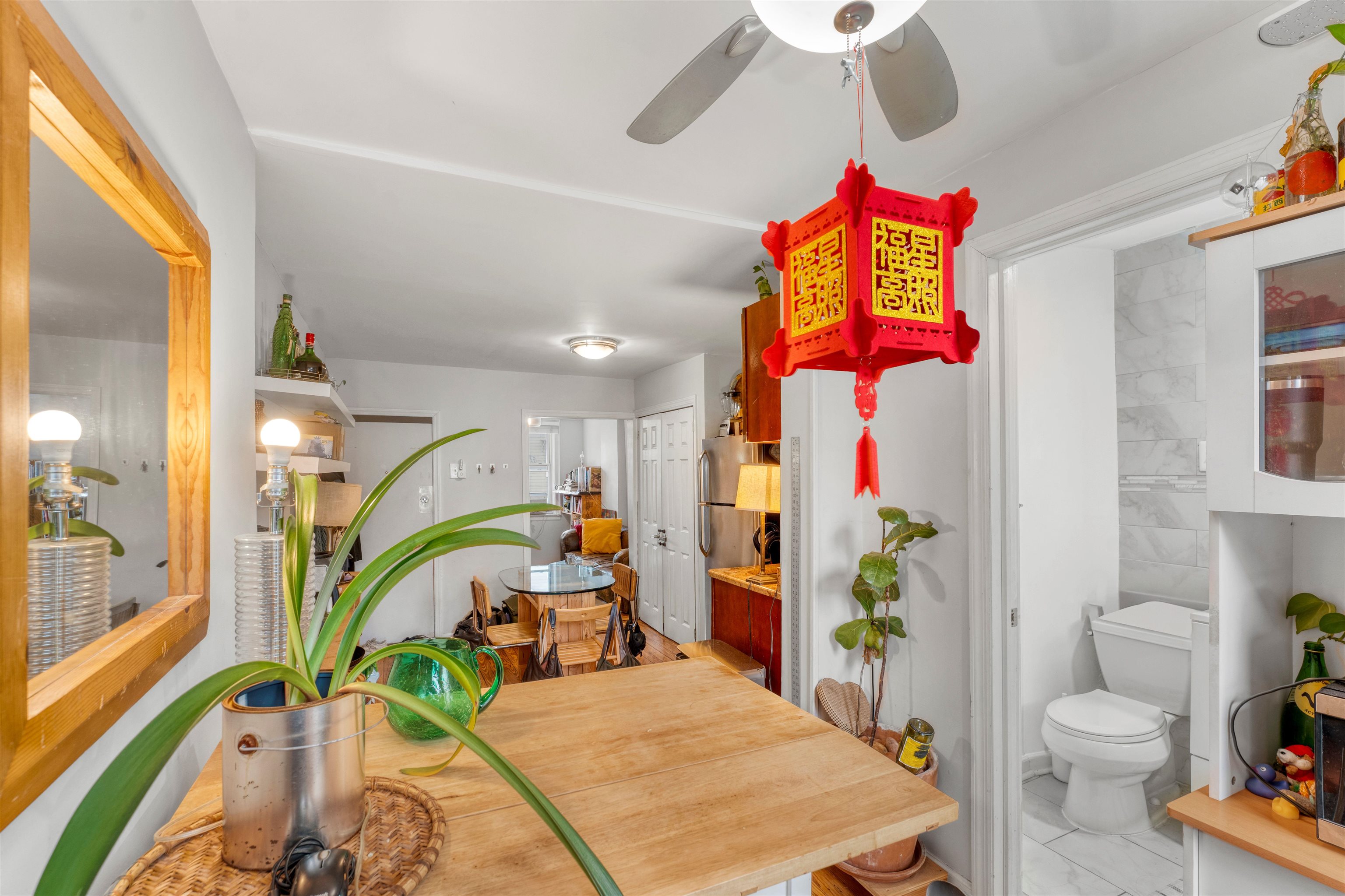 325.5 4TH ST Unit: 2