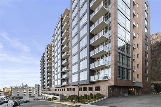 8701 CHURCHILL RD Unit: 1401