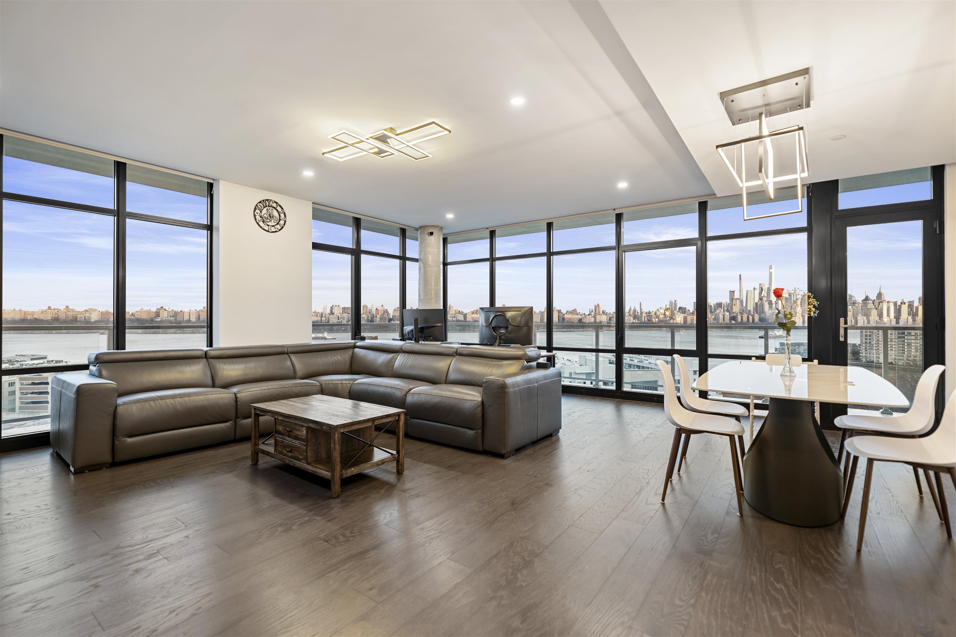 8701 CHURCHILL RD Unit: 1401