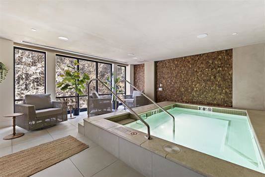 8701 CHURCHILL RD Unit: 1401