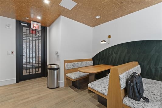 8701 CHURCHILL RD Unit: 1401
