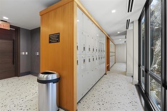 8701 CHURCHILL RD Unit: 1401