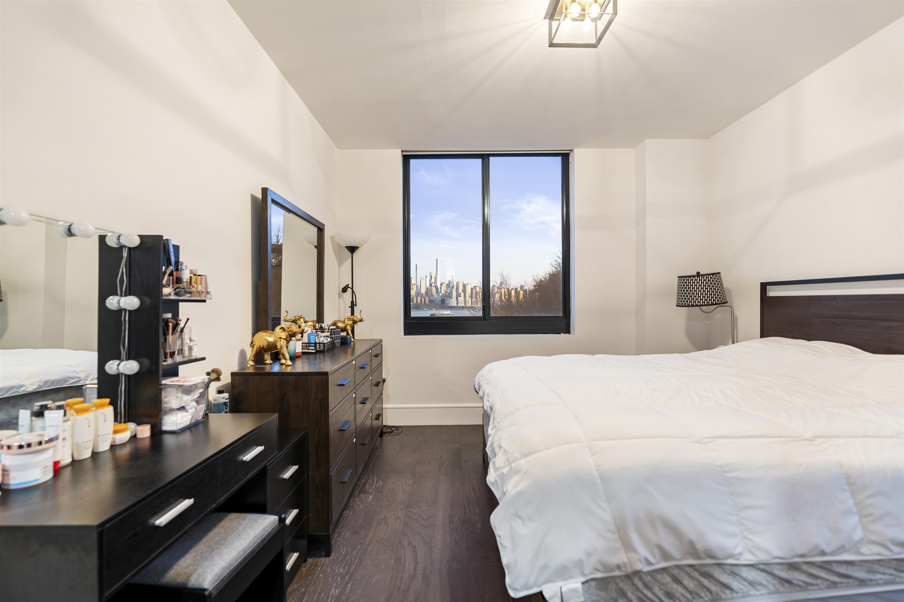 8701 CHURCHILL RD Unit: 1401