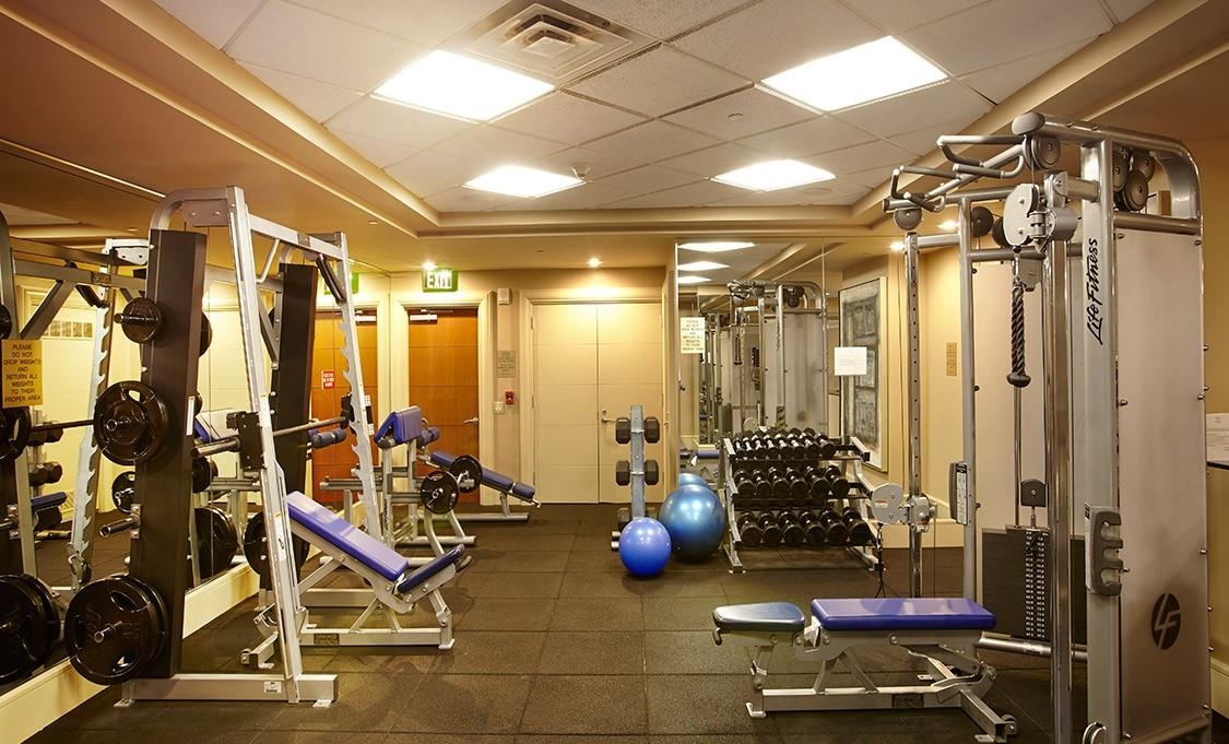 8100 RIVER RD Unit: 715