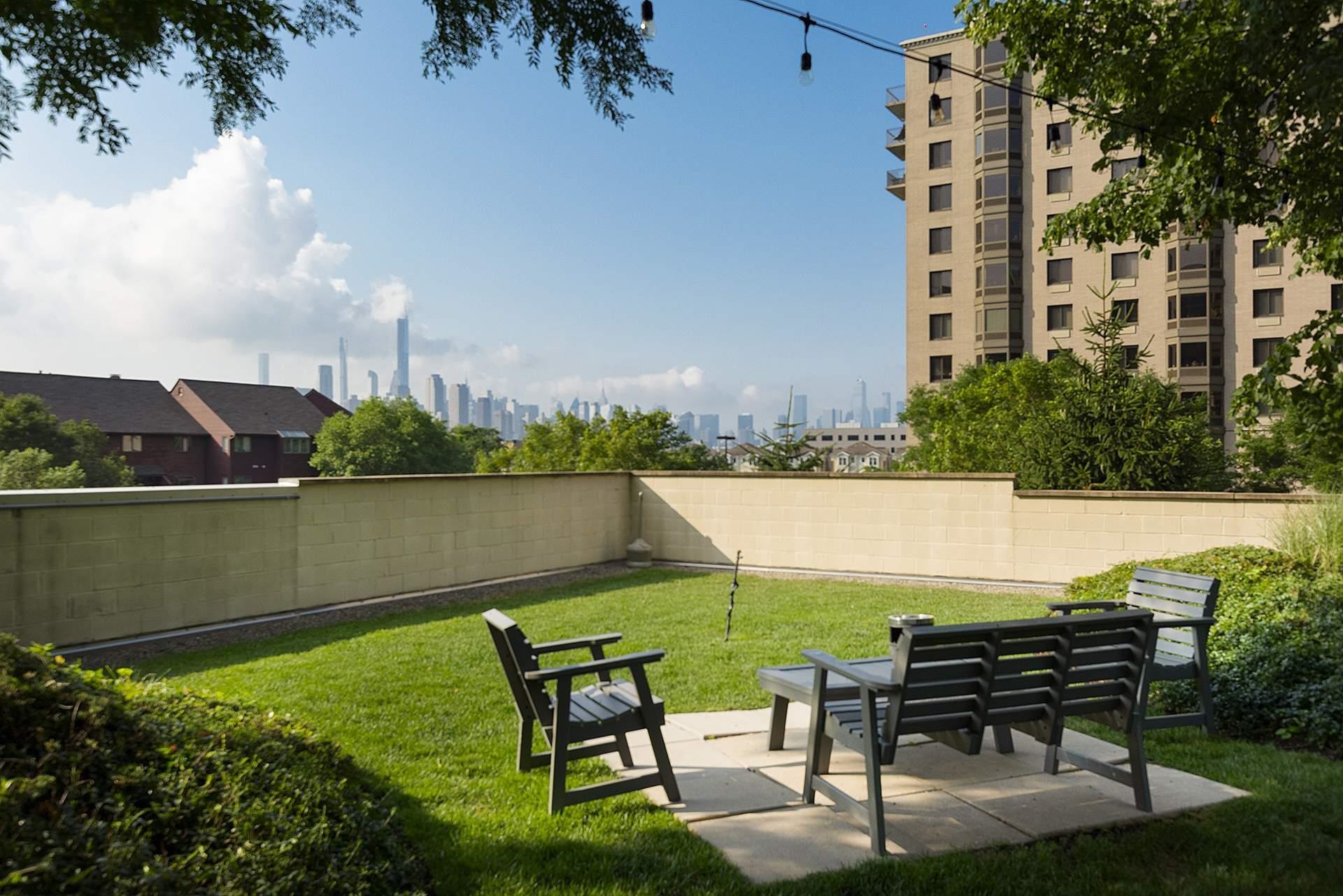 8100 RIVER RD Unit: 715