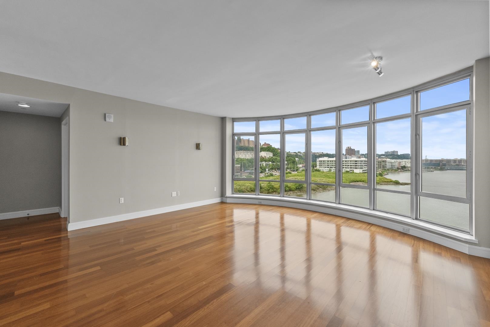 8100 RIVER RD Unit: 715