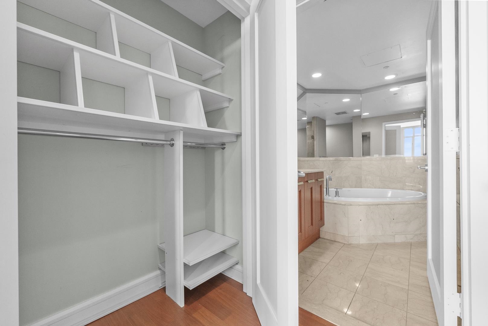 8100 RIVER RD Unit: 715