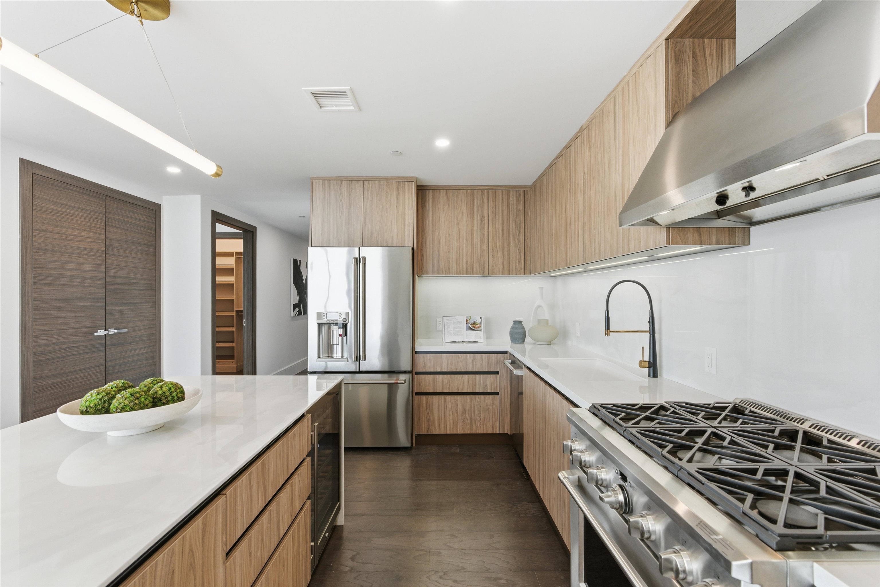 8701 CHURCHILL RD Unit: Unit 1401