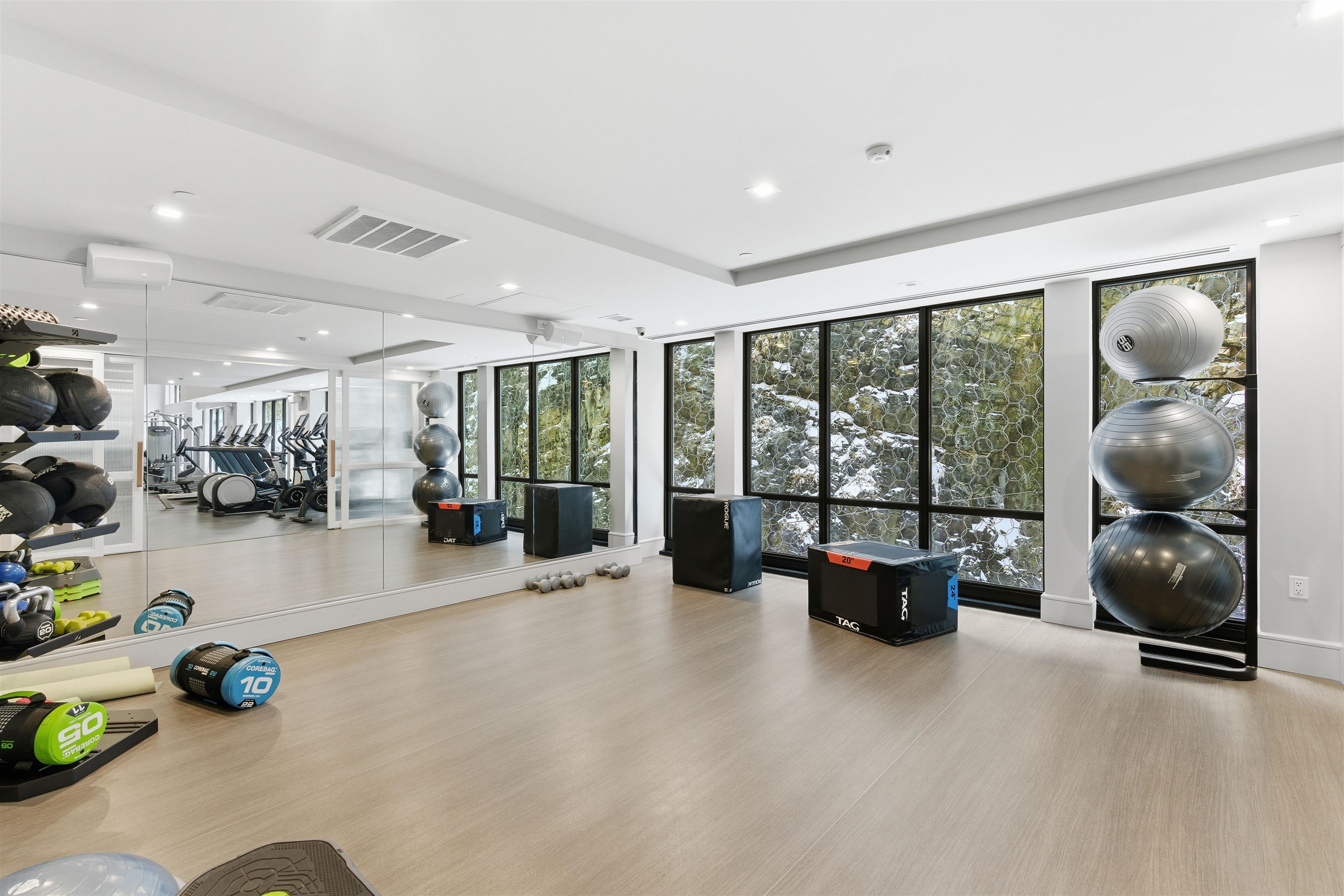 8701 CHURCHILL RD Unit: Unit 1401