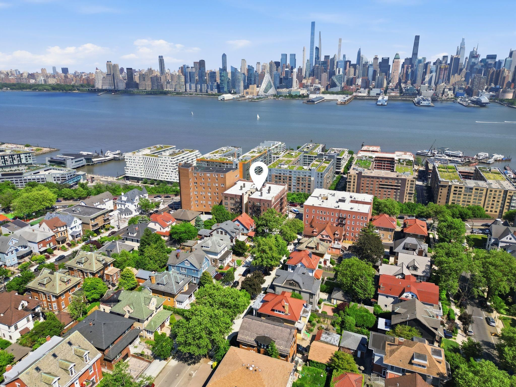883 BLVD EAST Unit: 1F