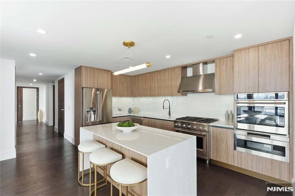 8701 Churchill Road 1401