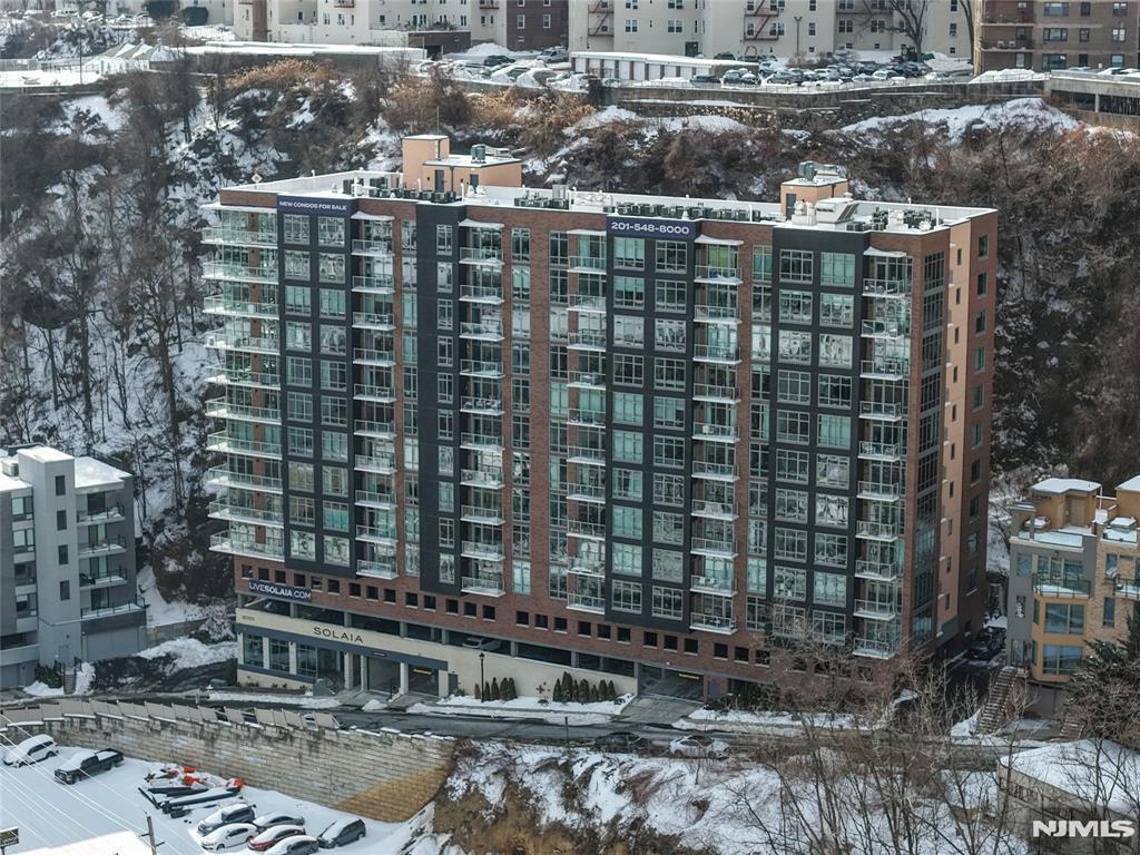 8701 Churchill Road 1401