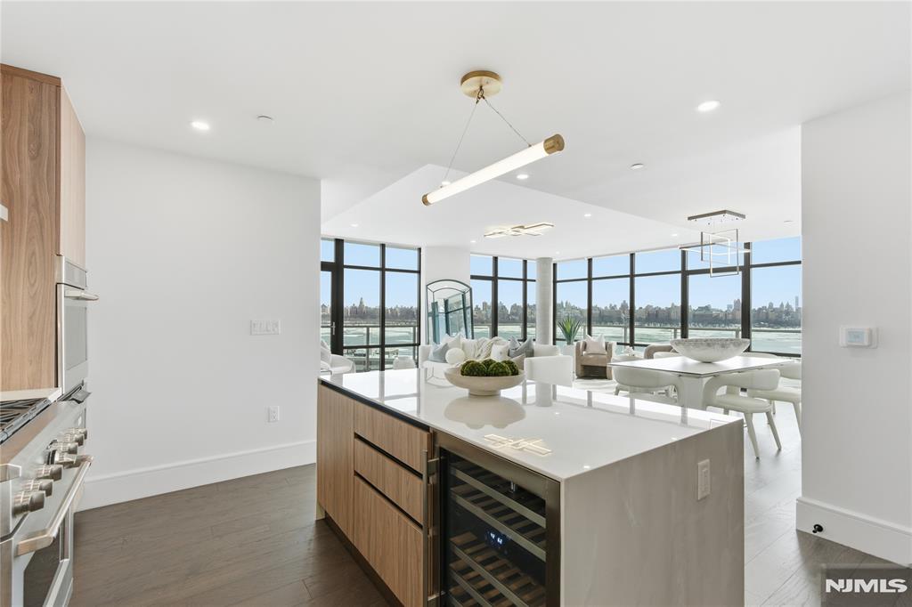 8701 Churchill Road 1401