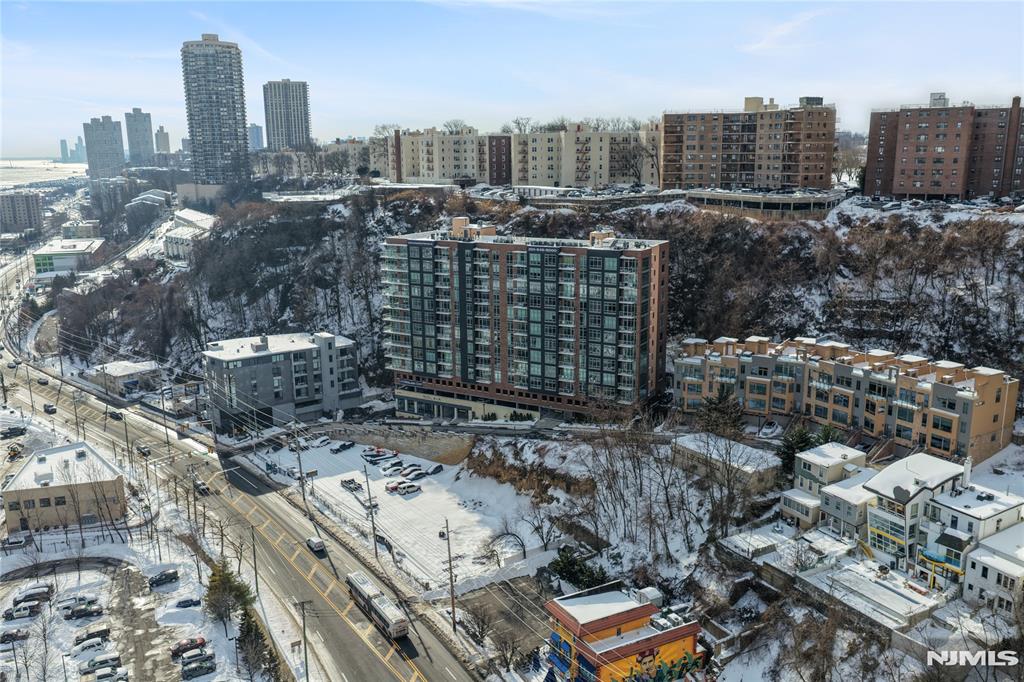 8701 Churchill Road 1401