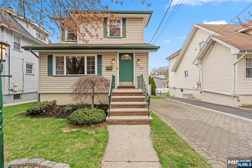 216 5th Street