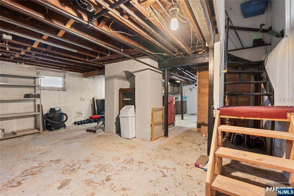 216 5th Street