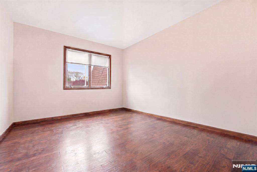 125 Hickory Avenue B