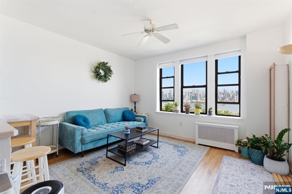 883 Boulevard 1F