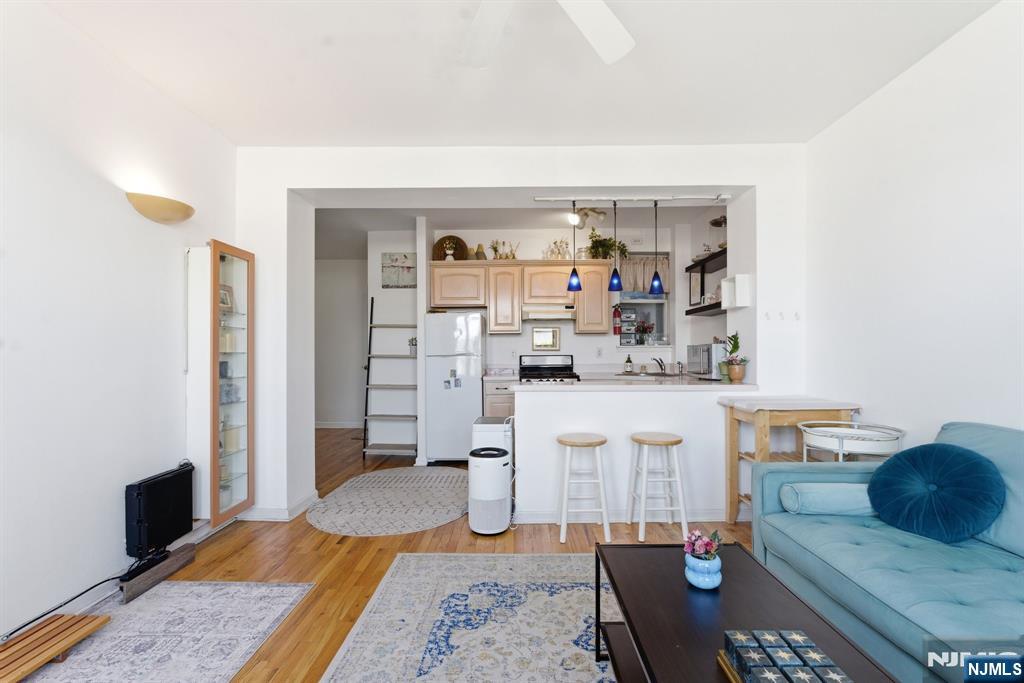 883 Boulevard 1F