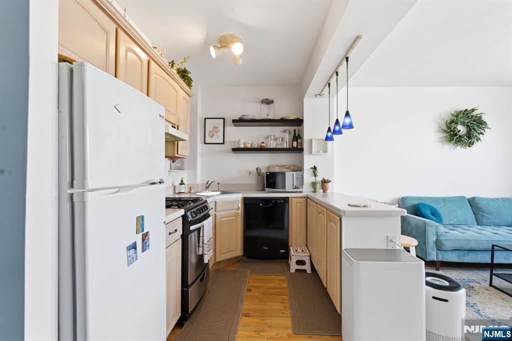 883 Boulevard 1F