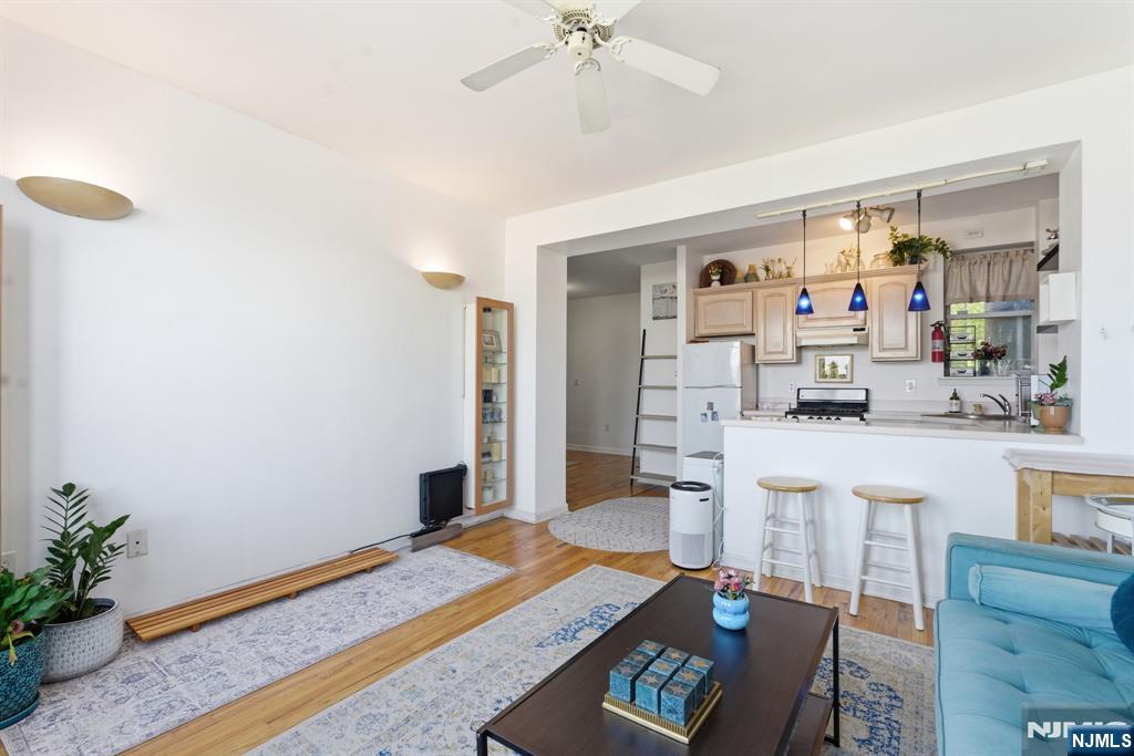 883 Boulevard 1F