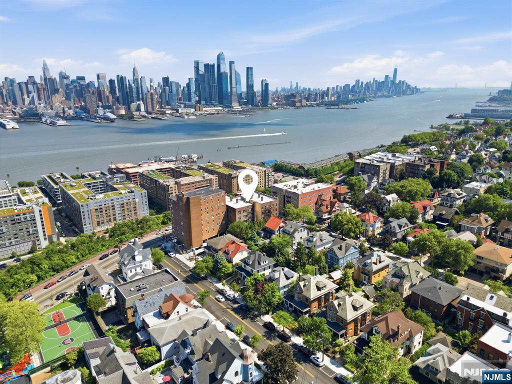 883 Boulevard 1F