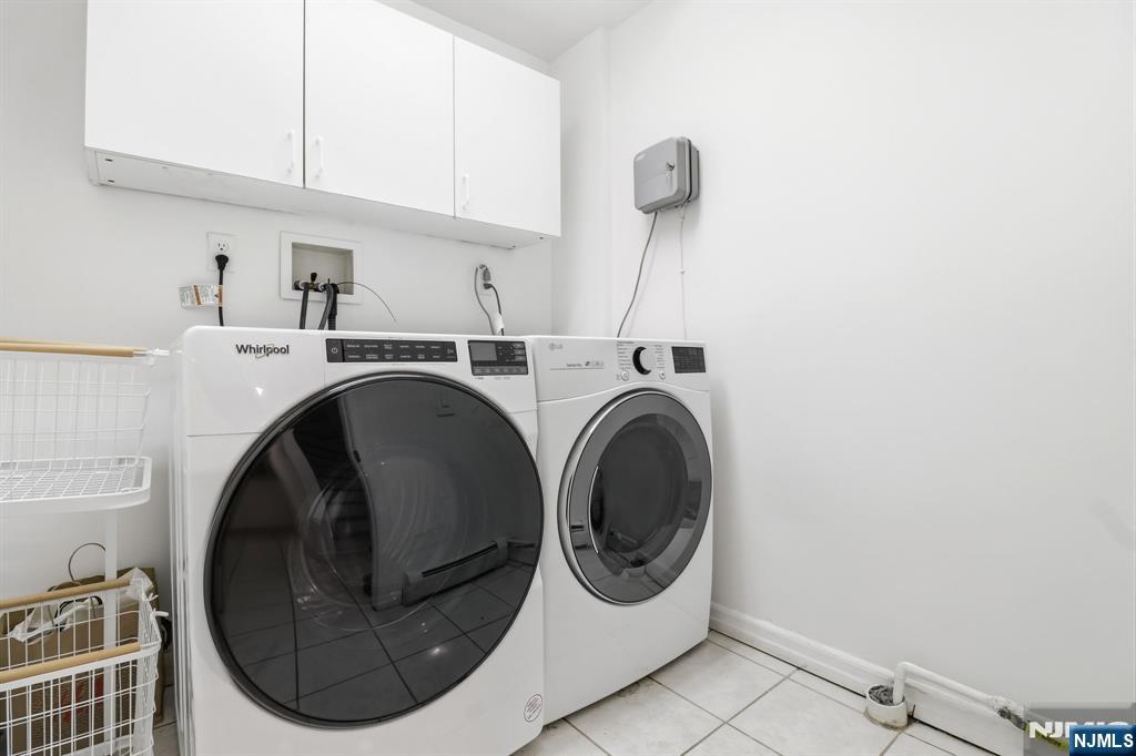 123 Hickory B