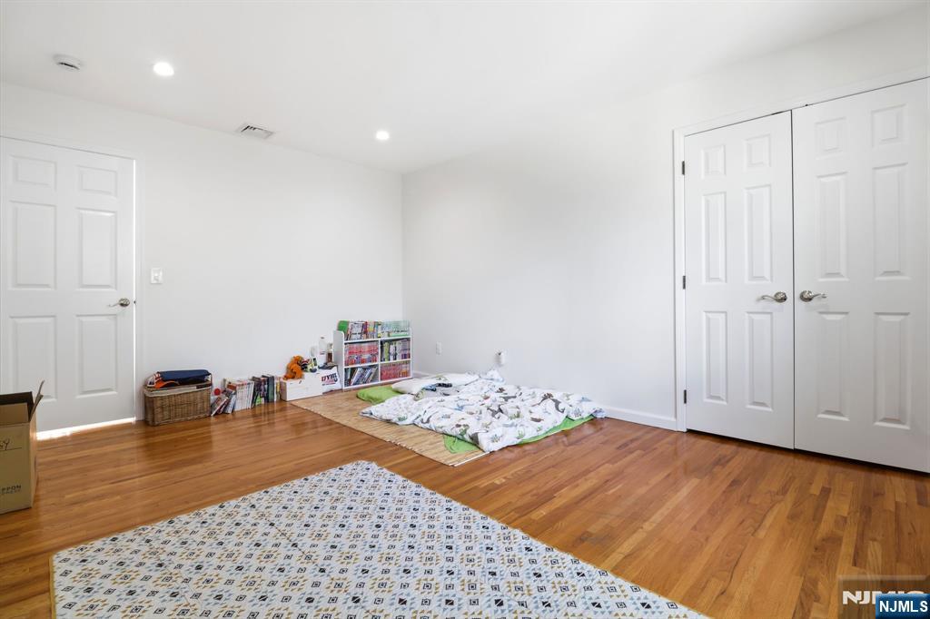 123 Hickory B