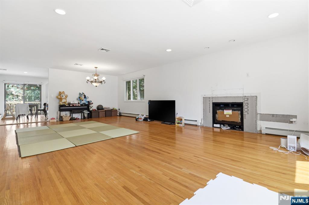 123 Hickory B