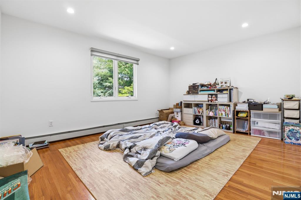 123 Hickory B