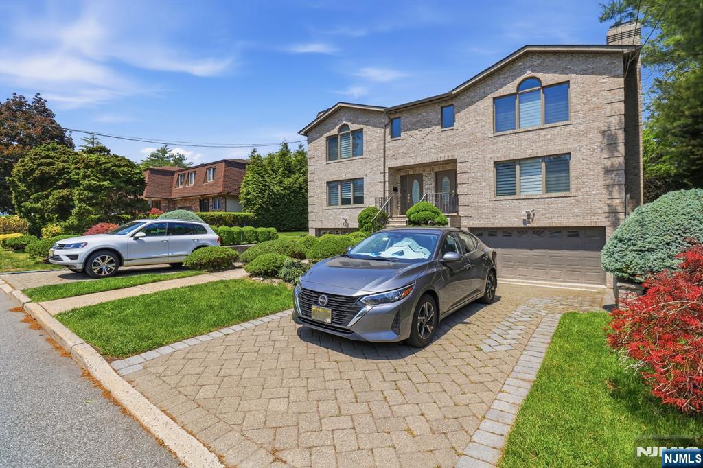 123 Hickory B