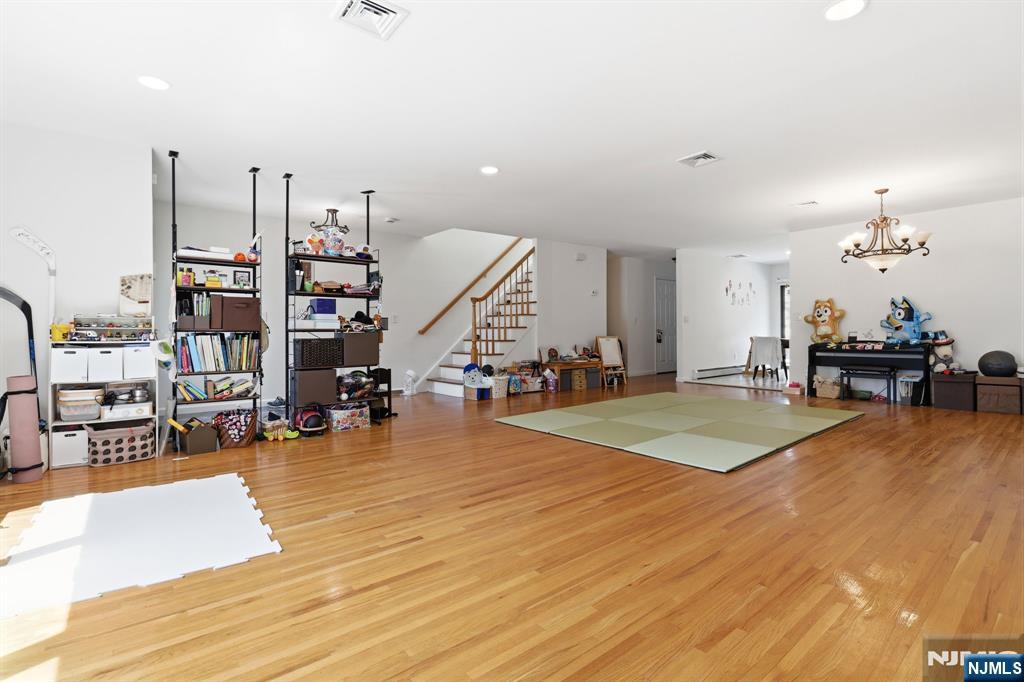 123 Hickory B