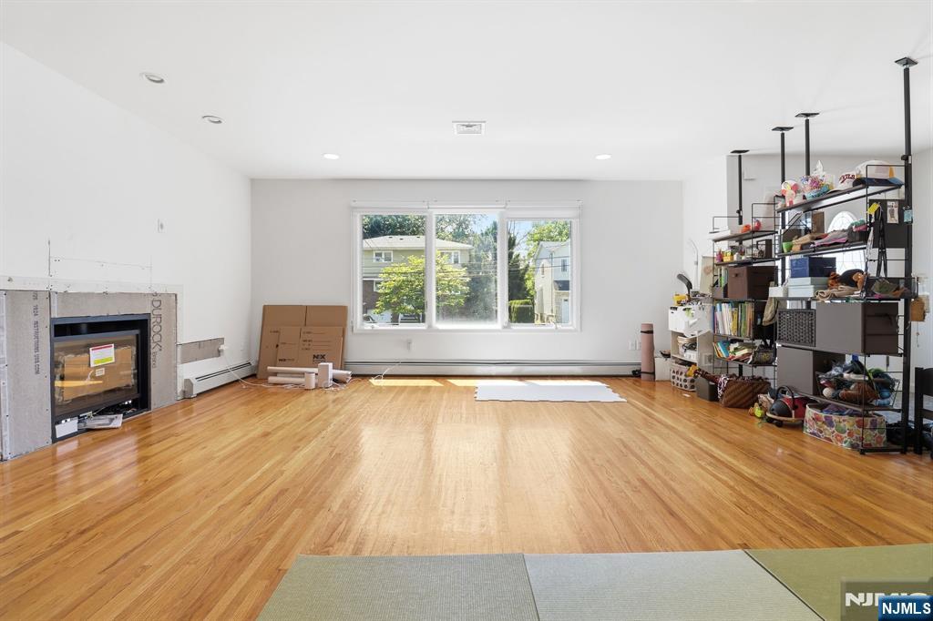 123 Hickory B