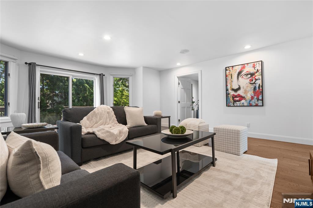 30 Creston Avenue