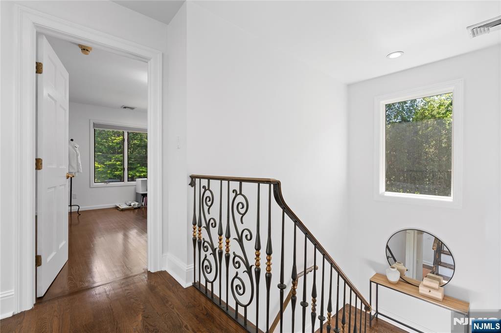 30 Creston Avenue