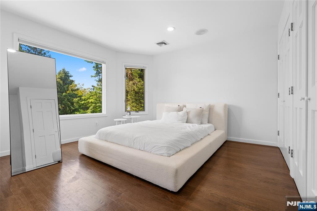 30 Creston Avenue