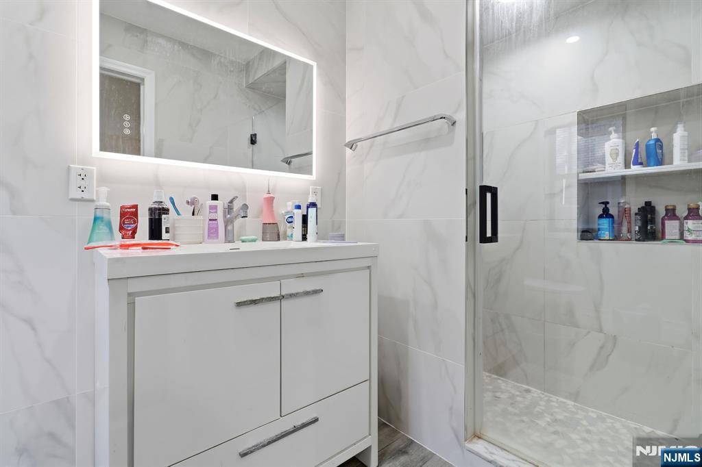 2477 6th Street 1st Floor
