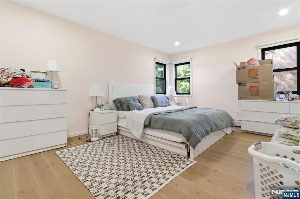 2477 6th Street 1st Floor