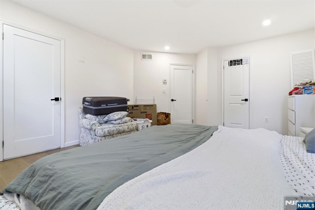 2477 6th Street 1st Floor