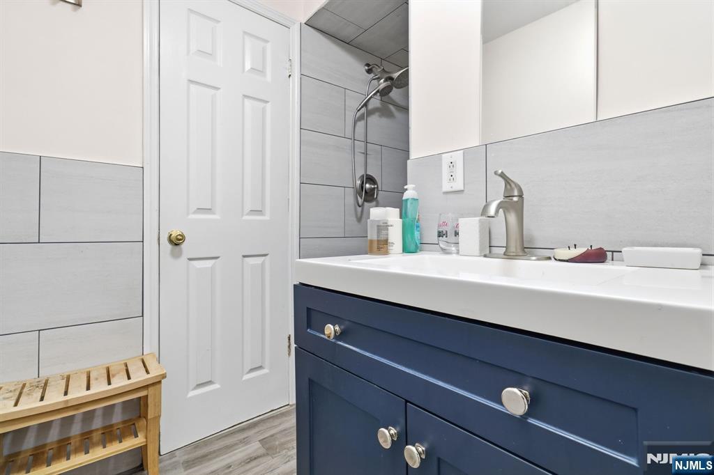 2477 6th Street 1st Floor