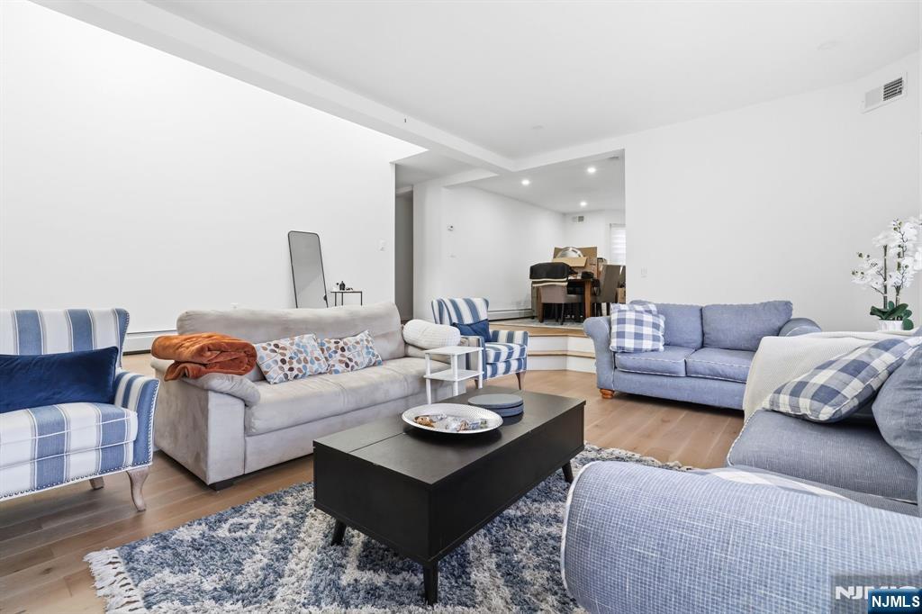2477 6th Street 1st Floor