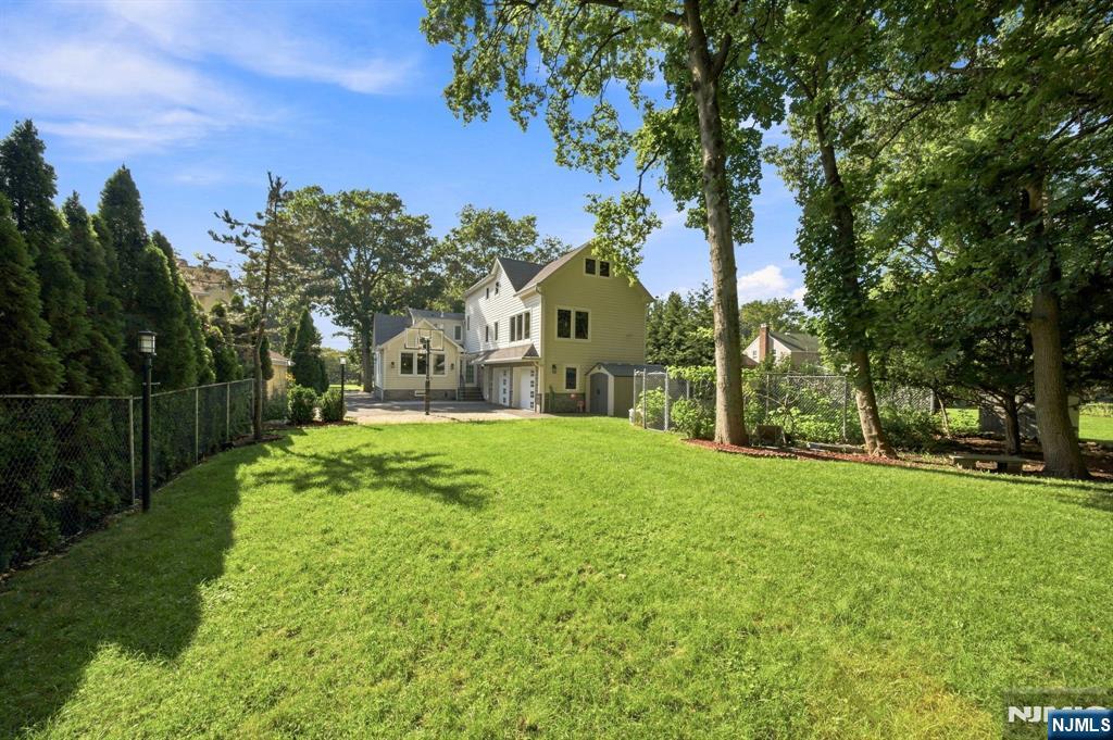 40 Dean Drive